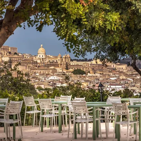 Baglio Genovesi 3* Noto