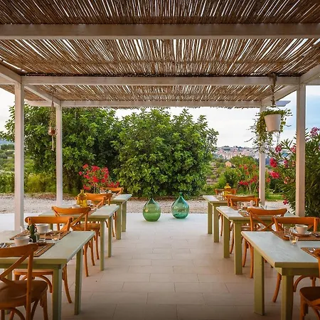 Baglio Genovesi Bed & Breakfast Noto