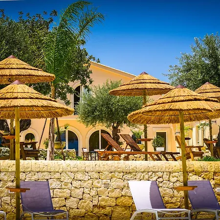 Bed & Breakfast Baglio Genovesi 3*