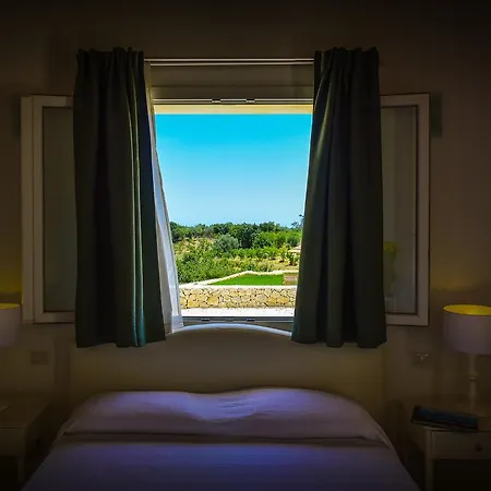 Baglio Genovesi Bed & Breakfast 3*
